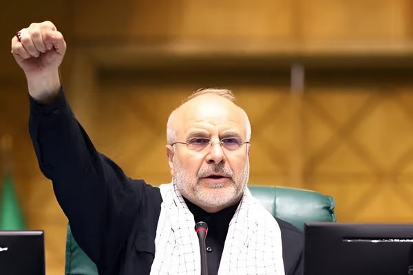 قالیباف: ایران د خپل دفاع لپاره له هېچا اجازه نه اخلي