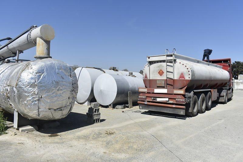 پولیس ایران بیش از ۲۸هزار لیتر بنزین آماده قاچاق به افغانستان را کشف کرد