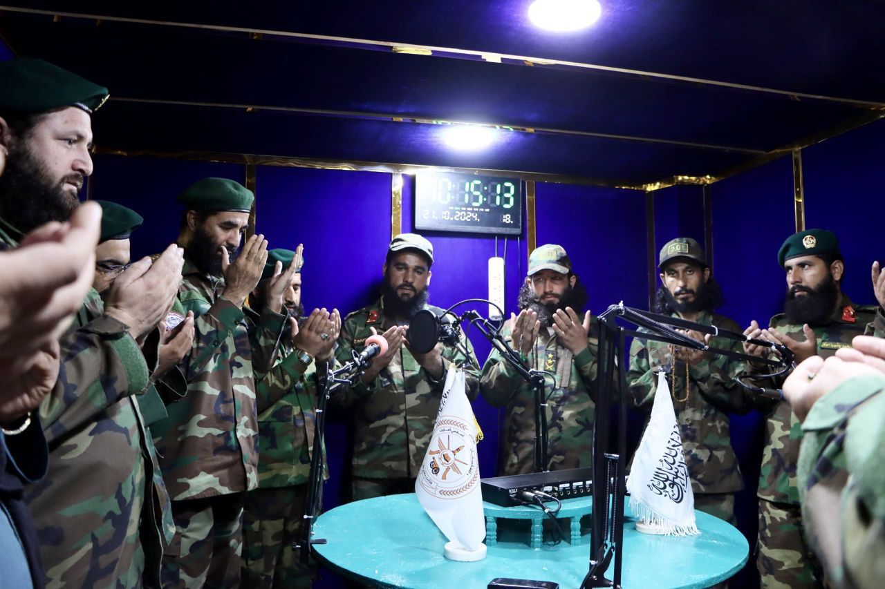 هم‌زمان با محدودیت‌ها بر رسانه‌های تصویری، وزارت دفاع طالبان رادیوی خود را فعال کرد