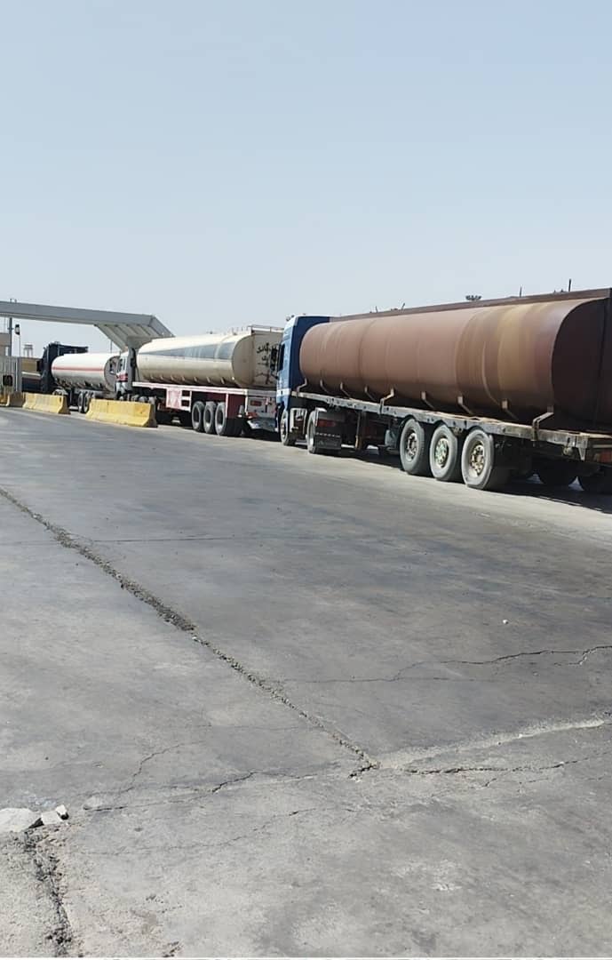 مقام ایرانی: مافیای سوخت ایران و افغانستان را سر کار گذاشته‌اند