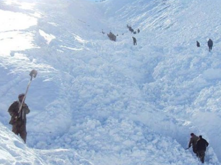 په بدخشان کې د واورې ښویېدنې له امله څلور کسان مړه شوي