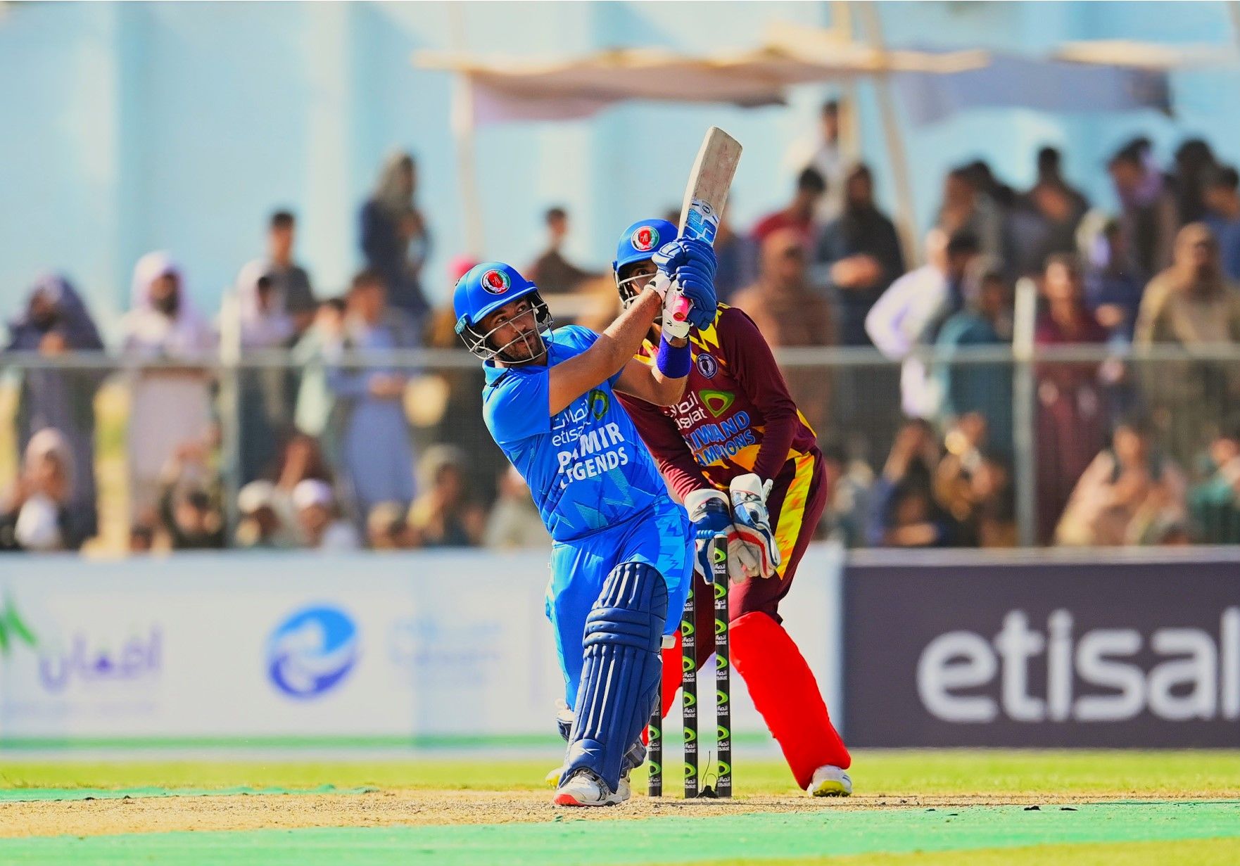 مسابقات کریکت الف اتصالات؛ تیم میوند اتلان با تفاوت ٧٠ دوش، تیم پامیر را شکست داد