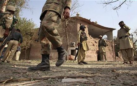 چهار نیروی امنیتی پاکستان در انفجار بمب کشته شدند