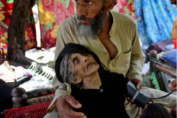 Taliban Warn Aid Groups On Helping Women After Afghanistan Quake