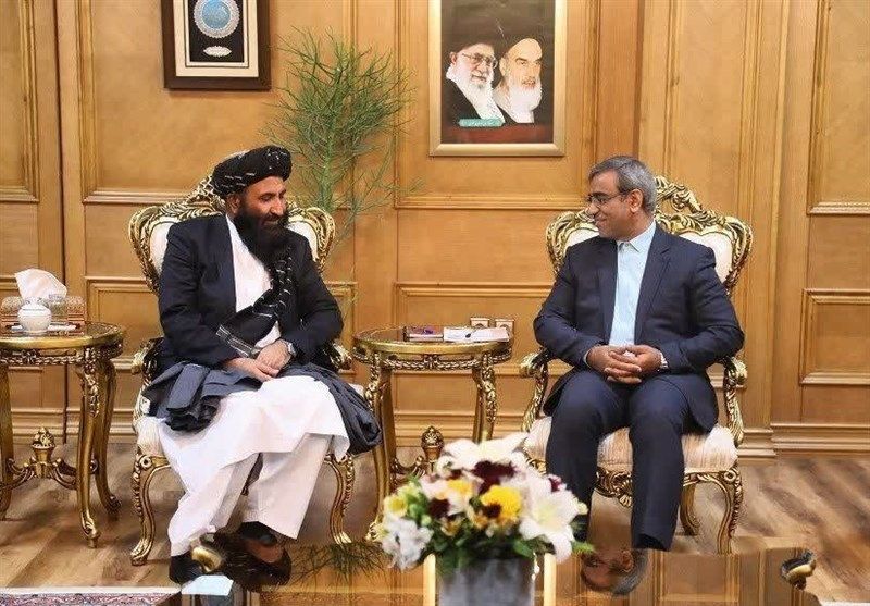 سرقنسول طالبان در مشهد اولویت کار خود را بازگشت مهاجران افغان اعلام کرد