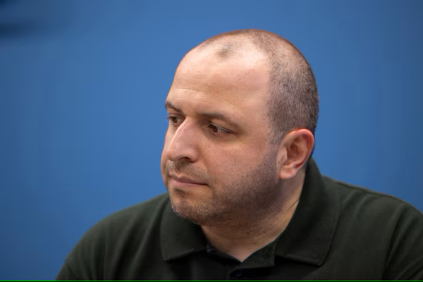 وزیر دفاع اوکراین سه معاون خود را برکنار کرد