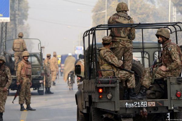 سرچینې: باجوړ کې د وسلهوالو په بریدونو کې څلور پاکستاني ځواکونه وژل شوي او ۲۰نور ټپیان دي