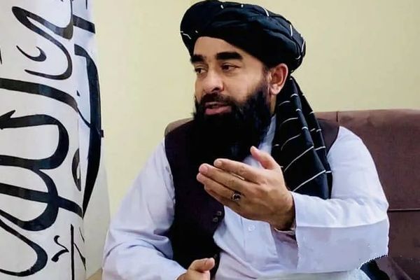 ذبیحالله مجاهد: په زندانونو کې هر ډول شکنجه منع ده