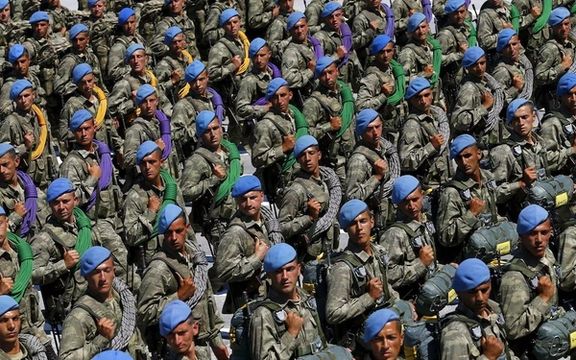 پس از انفجارهای لبنان، ترکیه امنیت دستگاههای ارتباطی خود را بررسی میکند