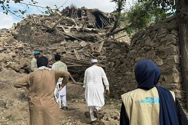 الجزیره: په زلزله ځپلو سیمو کې ځينې ښځې اوس هم له دې امله ورکې دي چې نارینه یې لمس نه کړي