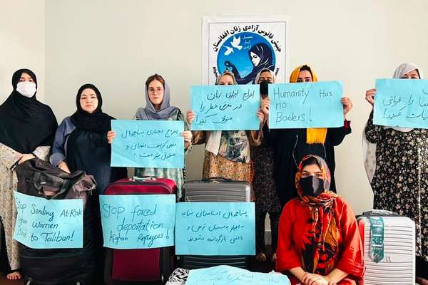 د ښځو د ازادۍ غورځنګ: دامهال په پاکستان کې مېشت افغان کډوال له وېرې او ګواښه ډک ژوند تېروي