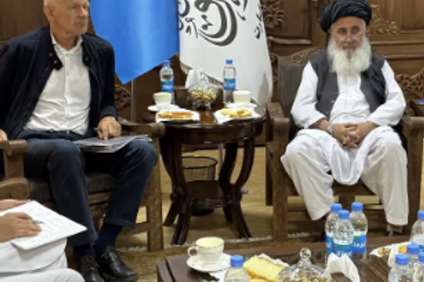 الأمين العام للمجلس النرويجي للاجئين: أفغانستان تفتقر إلى آلاف المعلمات والطبيبات