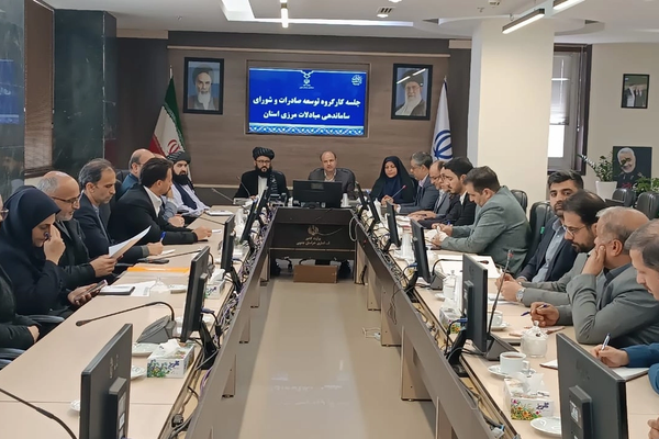 په مشهد کې طالب استازي د سویلي خراسان له چارواکو سره د کډوالو ستونزو په اړه خبرې کړې دي