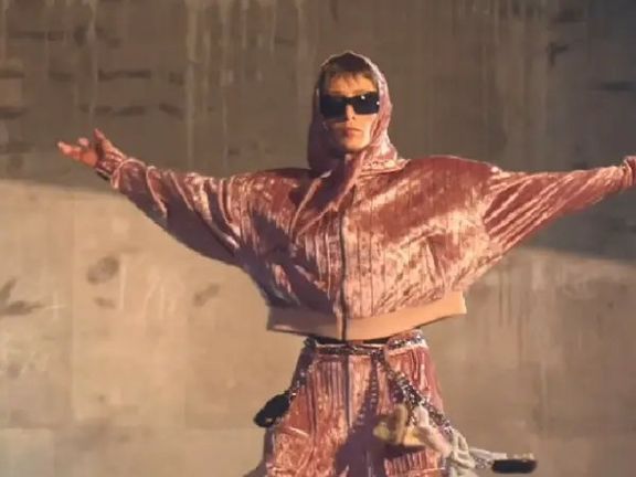 صفحه انستاگرامی که تصاویر مدلینگ بازیگر افغان را نشر کرده بود، در ایران مسدود شد