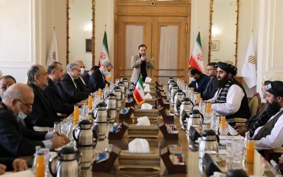 گفتگوی وزیران خارجه ایران و طالبان؛ اشاره به آب هیرمند و تشکیل حکومت فراگیر