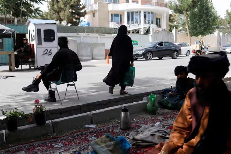 عضو دیده‌بان حقوق بشر به فرانسه درباره خطر بازگرداندن پناهجویان افغان هشدار داد