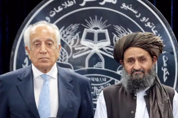 سخنگوی رئیسجمهور پاکستان: خلیلزاد تصمیم بگیرد که طرف امریکاست، یا سفیر طالبان