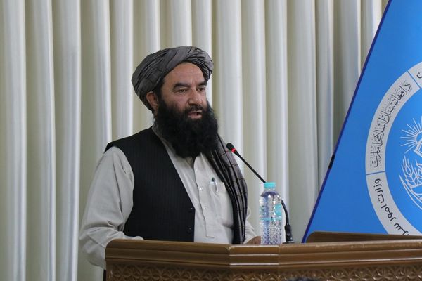 نورالله نوري: پاکستان دې د امریکا او روس په برخلیک د اخته کېدو انتظار وباسي