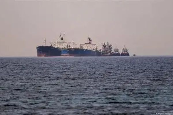 ټېلګراف: له چین نه ایران ته د سوډیم پرکلورایټ پنځه بار وړونکې بېړۍ تللې دي