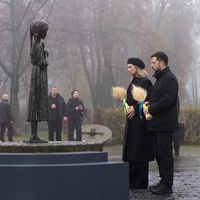 د اوکراین ولسمشر روسیې ته د دې هېواد د یو شمېر سیمو د سپارلو په اړه خبرداری ورکړ