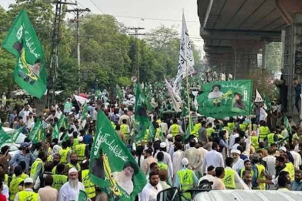 پاکستان فعالیت حزب تحریک لبیک را ممنوع اعلام کرد