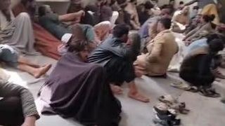 حاجي کمپ کې افغان کډوال: پولیس دې یا موږ خوشې کړي او یا دې موږ افغانستان ته ستانه کړي