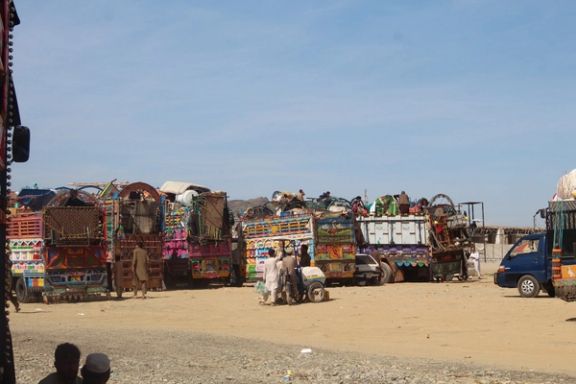 مولوي کبیر له افغان کډوالو سره د ایران او پاکستان کړنې ظالمانه وبللې