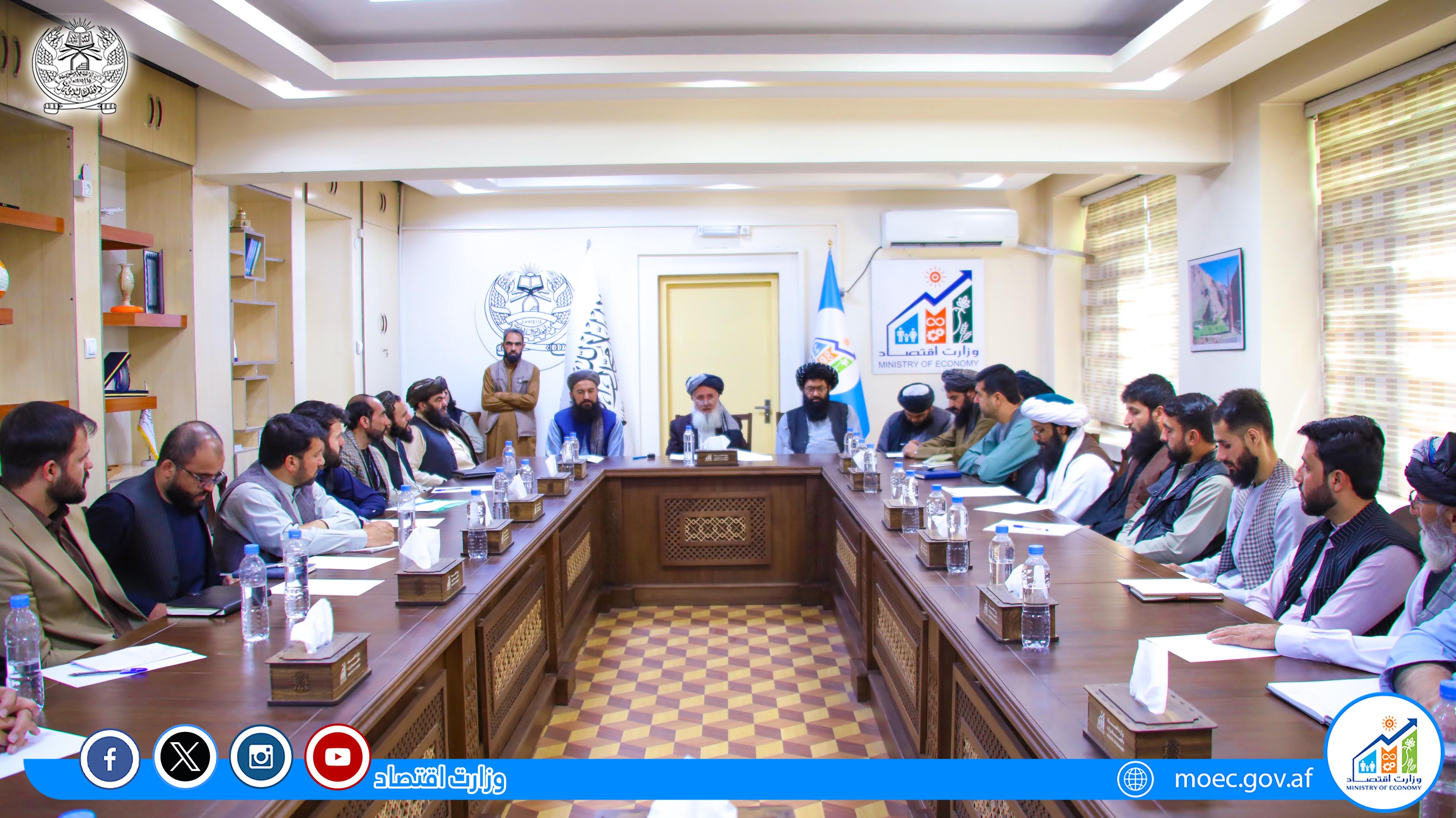 وزیر اقتصاد طالبان خواهان کمک نهادهای خیریه به عودت‌کنندگان شد