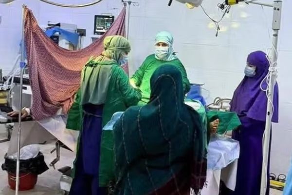 عفو بینالملل: طالبان با ممنوعیت اشتغال زنان مسئول کاهش کمکها به افغانستان است