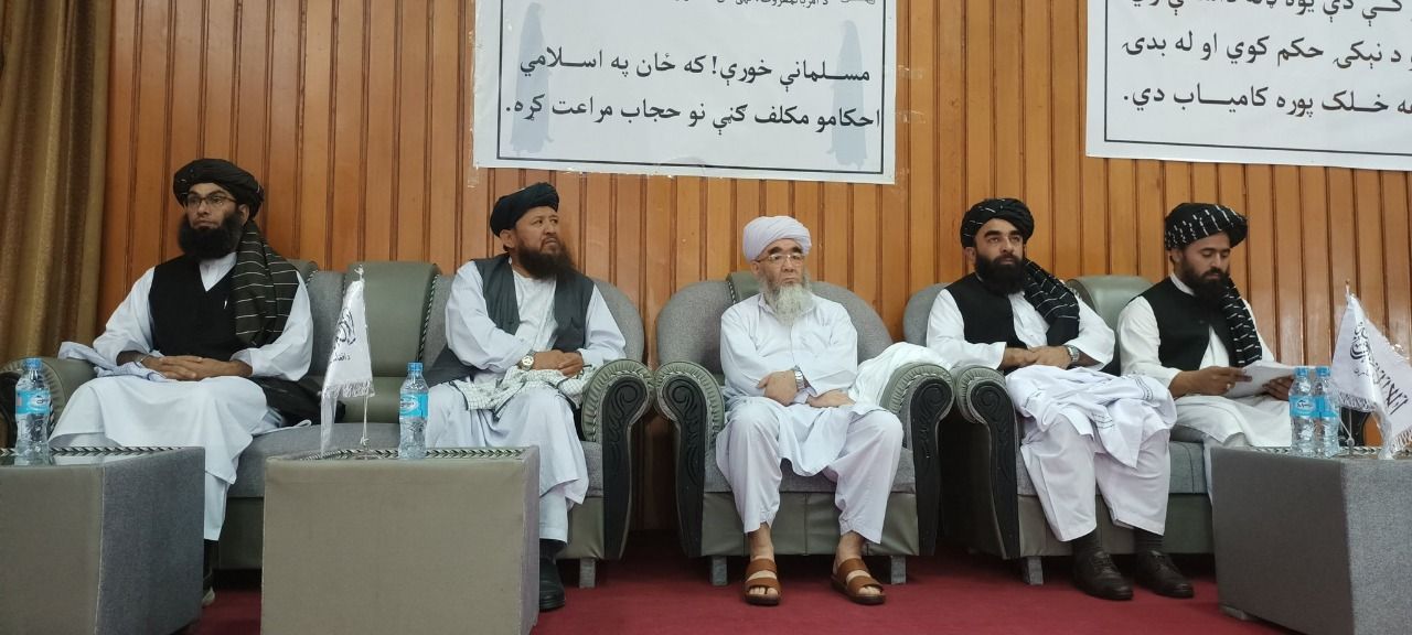 حجاب اجباری؛هدر بار می‌گوید باید پاسخ جدی به حمله روزافزون طالبان به حقوق زنان داده می‌شد‌