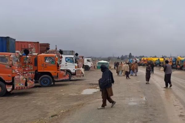 Afghan & Pakistani Tribal Elders To Hold Jirga On Torkham Border Reopening