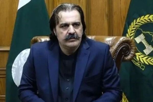 باكستان تطلب وساطة طالبان الأفغانية لبدء مفاوضات مع حركة طالبان الباكستانية