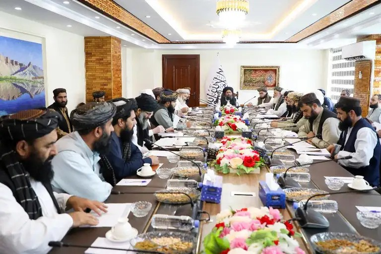 د طالبانو تدارکاتو کمیسیون د ۶،۵ میلیارده افـغـانیو په ارزښت ۲۱ پروژې منـظـورې کړې 