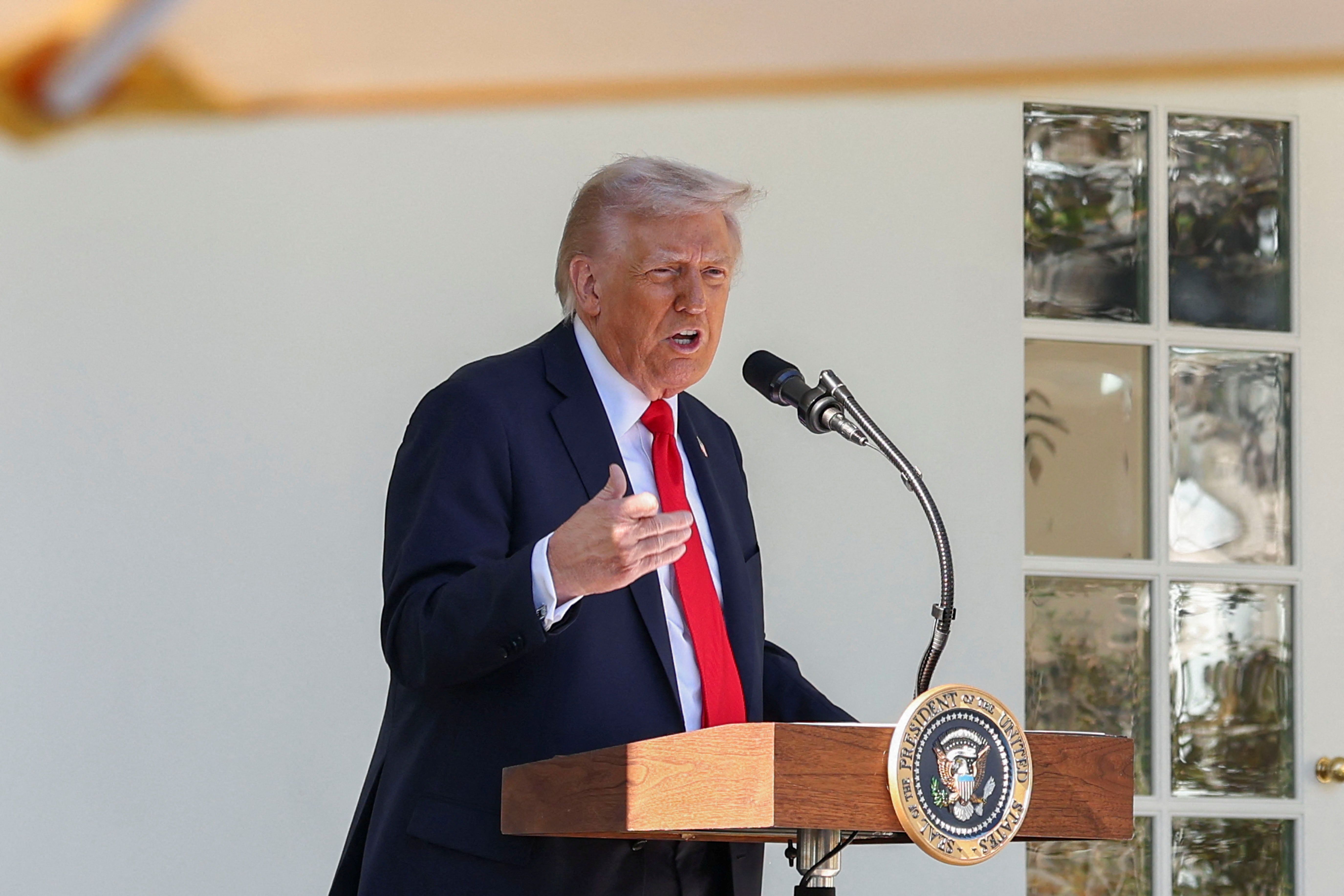 ترامپ: نمی‌خواهم دیداری بی‌فایده با پوتین داشته باشم