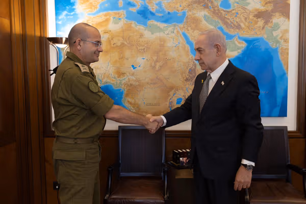 نتانیاهو دبیر نظامی خود را به عنوان رئیس جدید موساد منصوب میکند