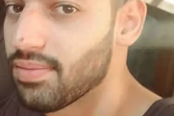 طالبان تعلن اعتقال شخصين على صلة بمقتل ابن الصحفي بشير هاتف في كابل