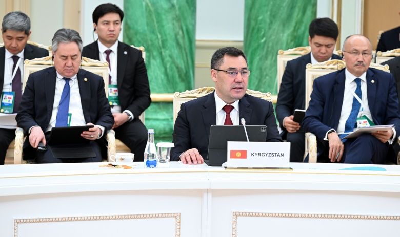 رئیس‌جمهور قرقیزستان: برای برقراری صلح و ثبات در افغانستان تلاش می‌کنیم