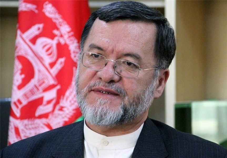 سرور دانش "طرح قانون اساسی جمهوری فدرالی اسلامی افغانستان" را بازنشر کرد