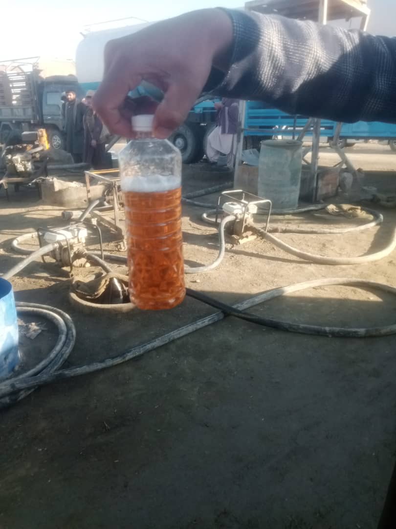 په غزني کې ۷۰ ټُنه بې‌کیفیته او خراب تېل ونیول شول