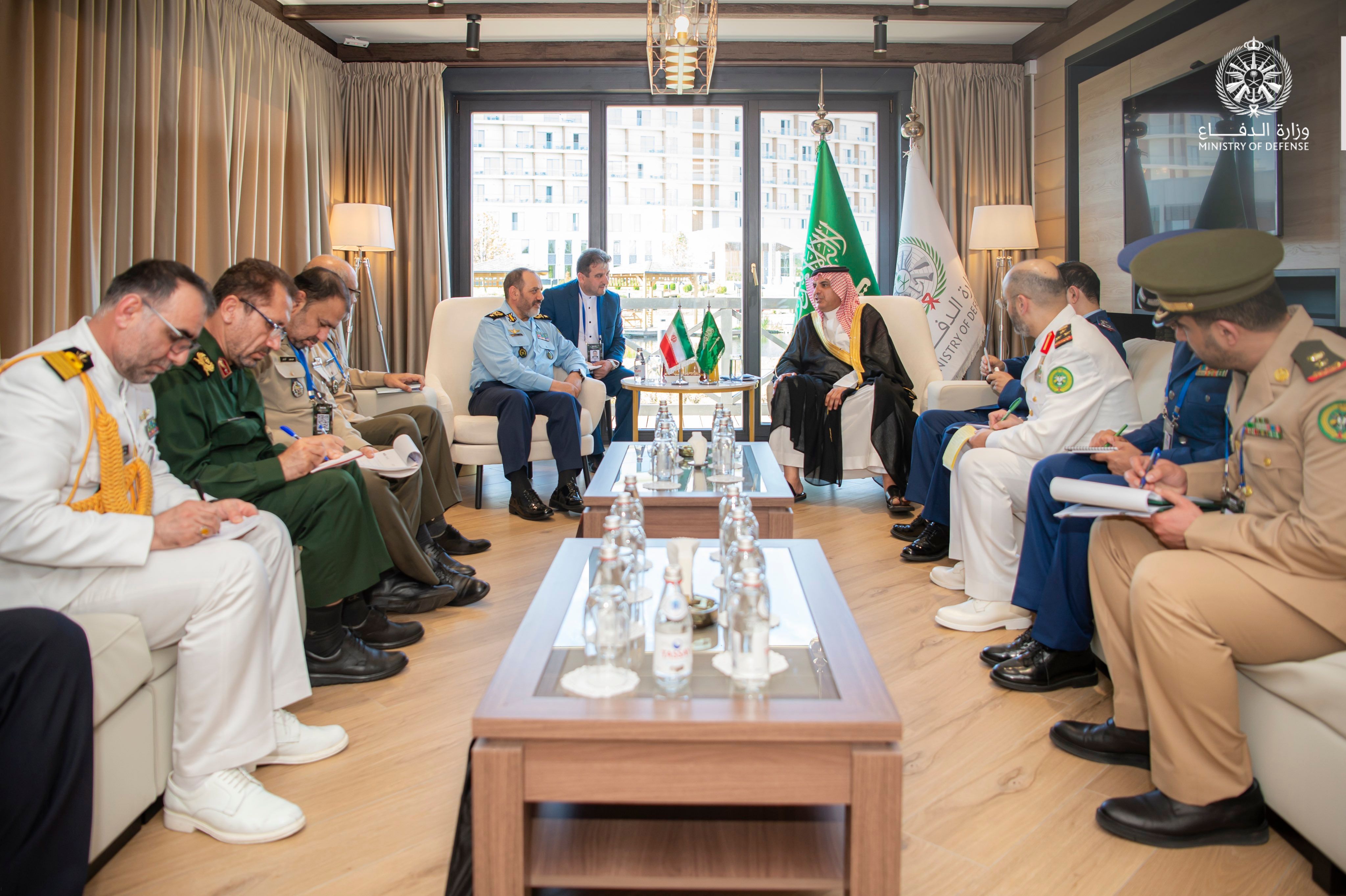 مقام‌های نظامی جمهوری اسلامی ایران و عربستان سعودی در مسکو دیدار کردند