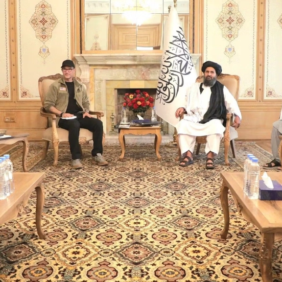 زعيم طالبان غاضب من الملا برادر بعد لقائه وفداً أميركياً دون إذن