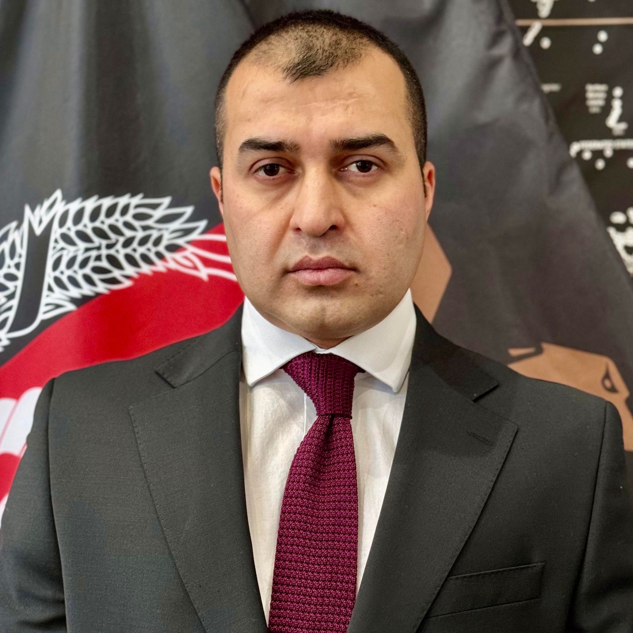 سمیع سادات: که لا هم څوک فکر کوي چې طالب اصلاح کېدای شي، نو د طالب په څېر د ملت دوښمنان دي