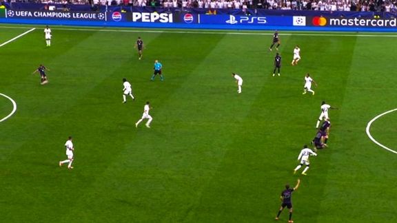 این یک فاجعه کامل بود؛ جنجال داوری مسابقه بین رئال مادرید و بایرن مونیخ ادامه دارد