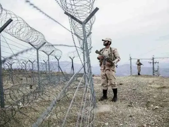 Iranian Commander Announces Commencement of Border Obstruction Plan with Afghanistan