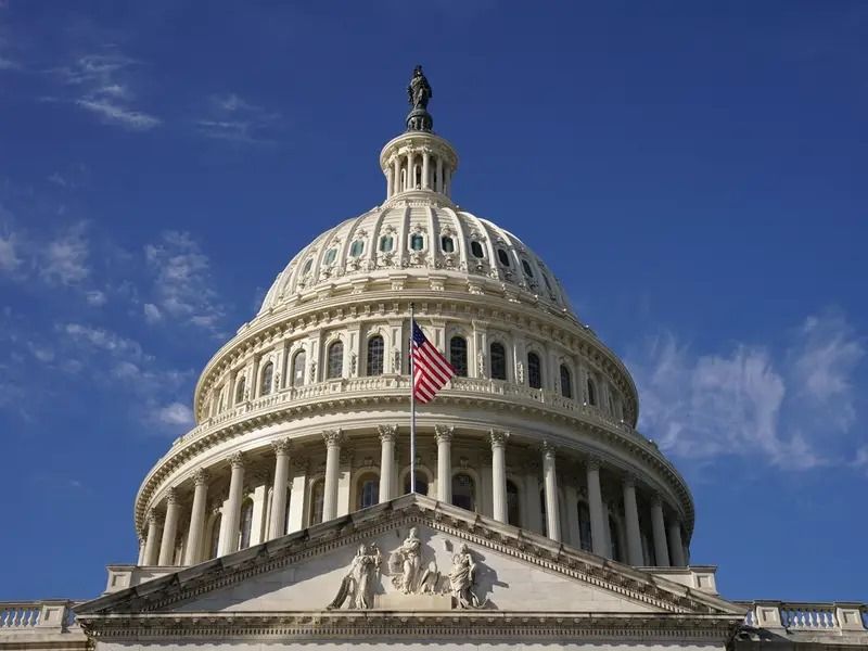 هجده سناتور امریکایی از بایدن خواستند فورا اعمال تحریم‌های نفتی ایران را تشدید کند