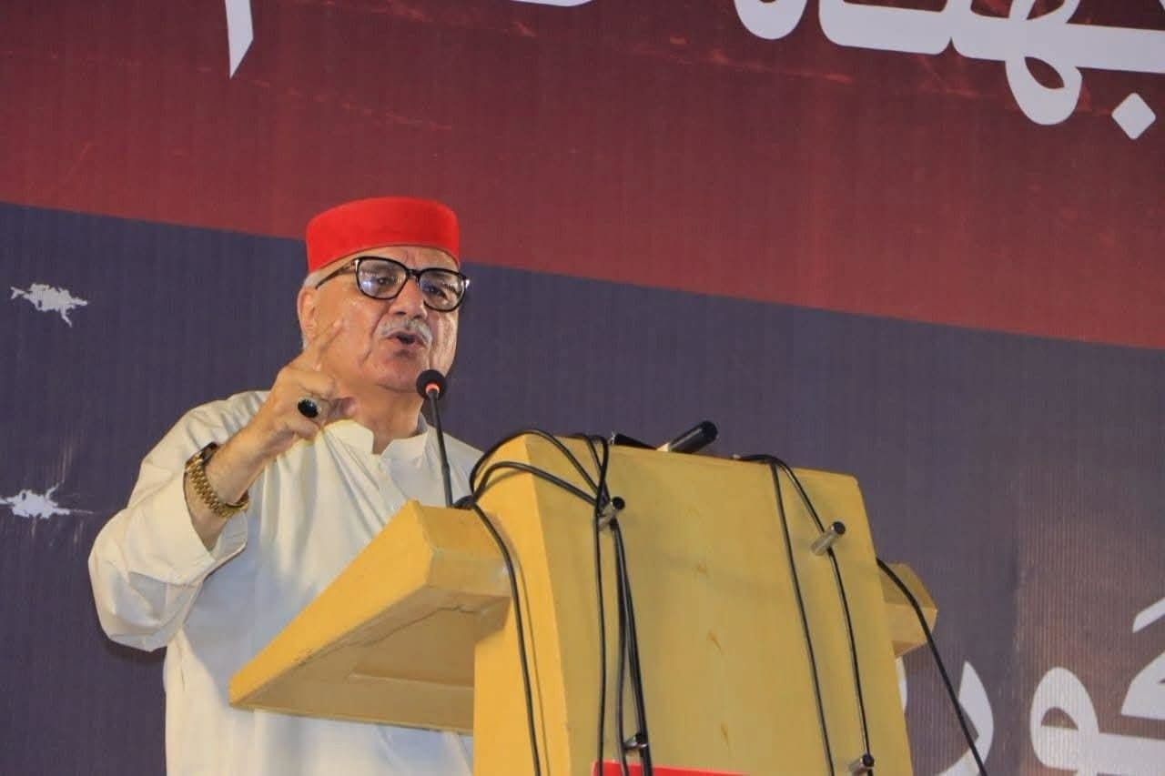 میا افتخار حسین: که پاکستان له هند سره جګړه درولی شي نو له افغانستان سره ولې نه؟