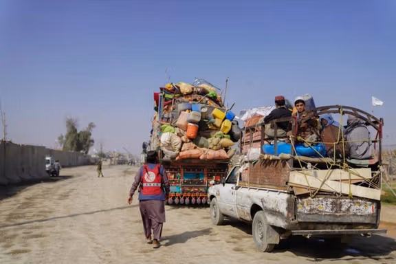نامه سرگشاده فعالان به ملل متحد؛ «اخراج اجباری افغانها از ایران و پاکستان فورا متوقف شود»