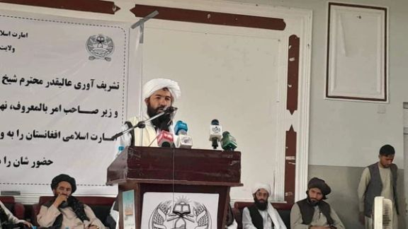 والی طالبان در بدخشان: سلاحهای بدون مجوز مسئولان محلی ضبط میشود