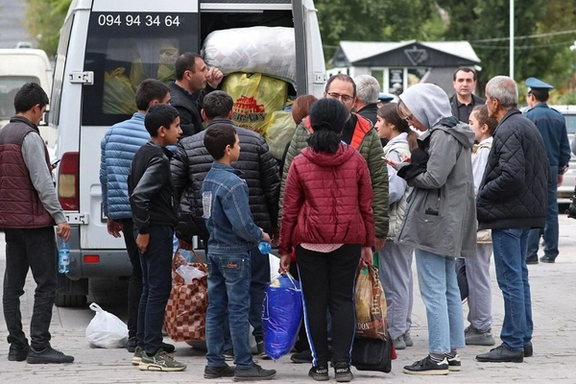 هیئتی از یونسکو برای کمک به دانشآموزان آواره از قرهباغ به ارمنستان میرود