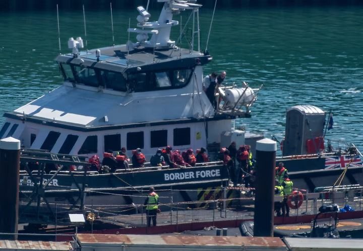 بریتانیا بازداشت پناهجویانی را که قرار است به رواندا منتقل شوند شروع کرد